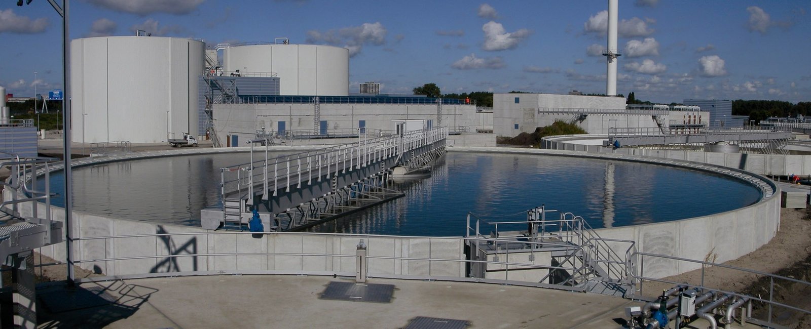 Tratamiento y reciclaje de aguas residuales